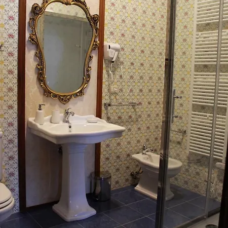 Ottoquadri Bed & Breakfast 4*